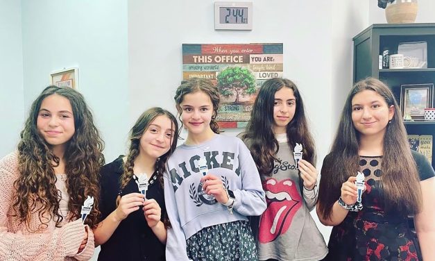 When their Jewish day schools closed, these teens had to learn to adjust