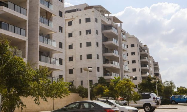 Housing sales in Israel hit 20-year low