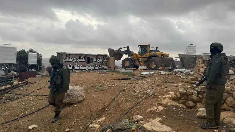 IDF to demolish home of terrorist who carried out shooting attack