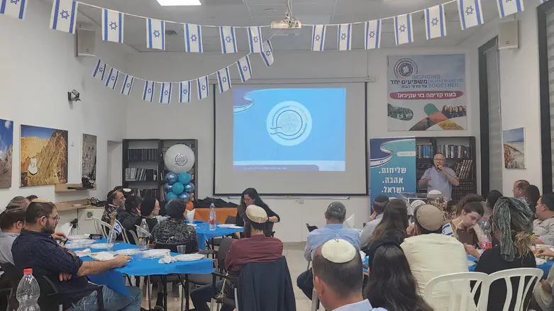 Answering the famous question about shmitta and Mount Sinai