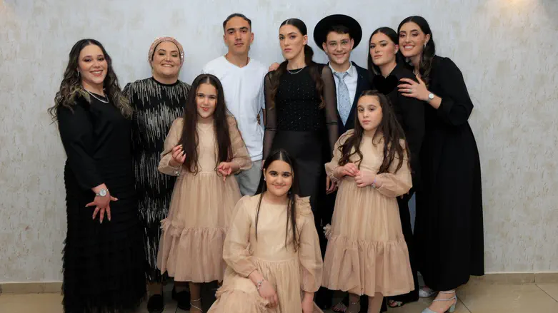 This family was about to serve dessert, and then, they were traumatized