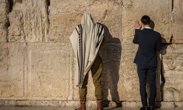 Tzvi Fishman | Bechutotai and Safeguarding the Brit