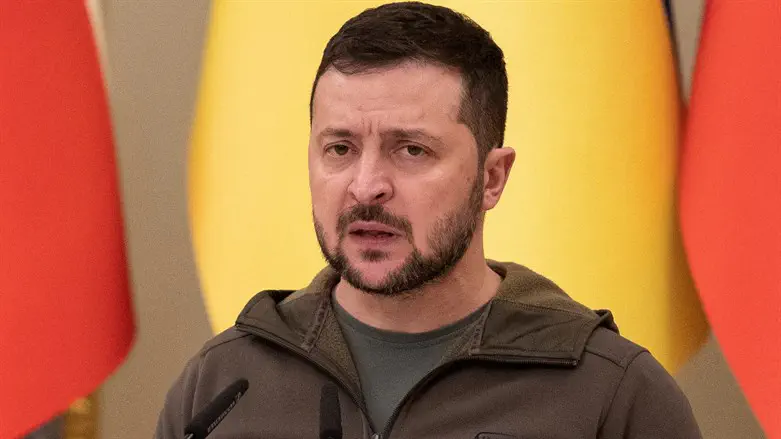 Zelenskyy hails ‘brilliant’ drone strike on Russian airfields