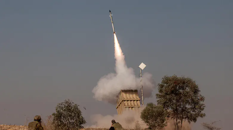 At least 10 missiles launched in Iranian attack