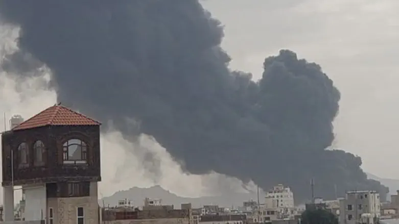 IDF strikes Houthi terror targets at Hudaydah port in Yemen