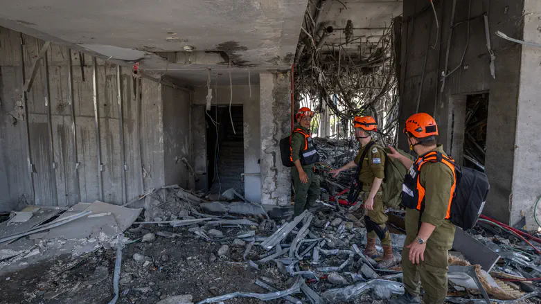 IDF investigates: Was cluster bomb used  in Iran’s missile attack on Gush Dan?