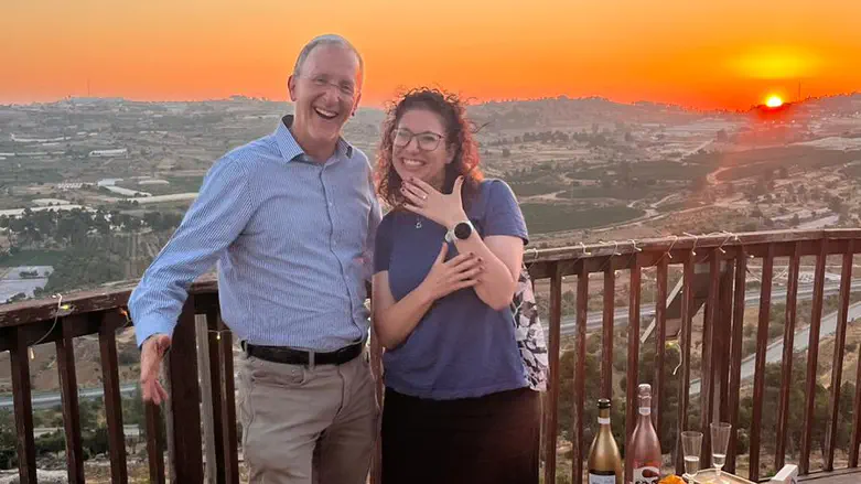 Mazal Tov: Bereaved father and husband Leo Dee announces engagement