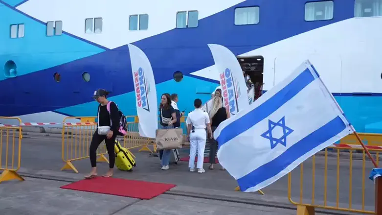 Operation ‘Safe Return:’ First ship carrying stranded Israelis arrives at Ashdod Port