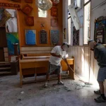 Missile strike in Holon: ‘Miracle no worshipers were hurt at Great Synagogue’