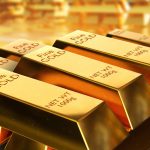 Gold Climbs Toward Record as Global Debt Overshadows Geopolitical Tensions