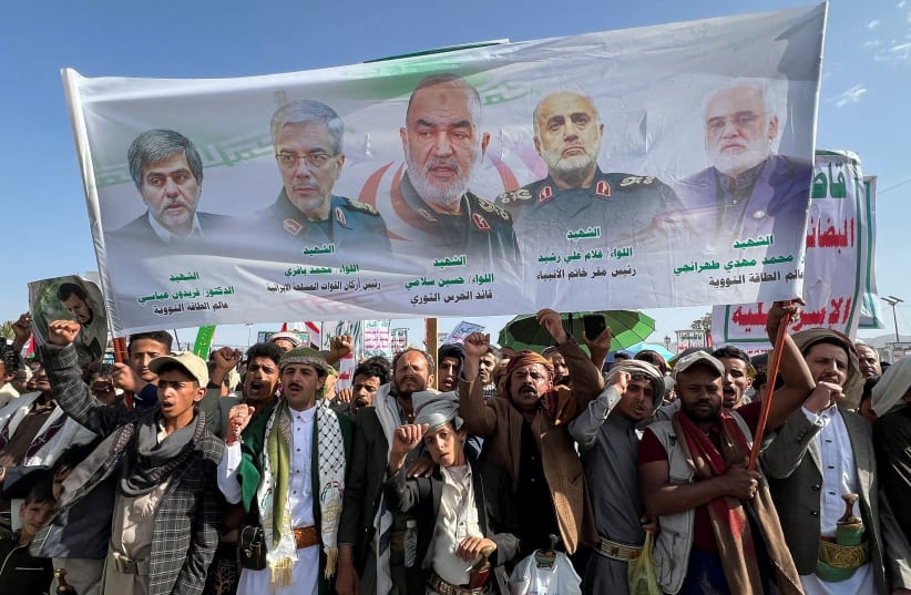 Israel shouldn’t let up on the Houthis while attacking Iran