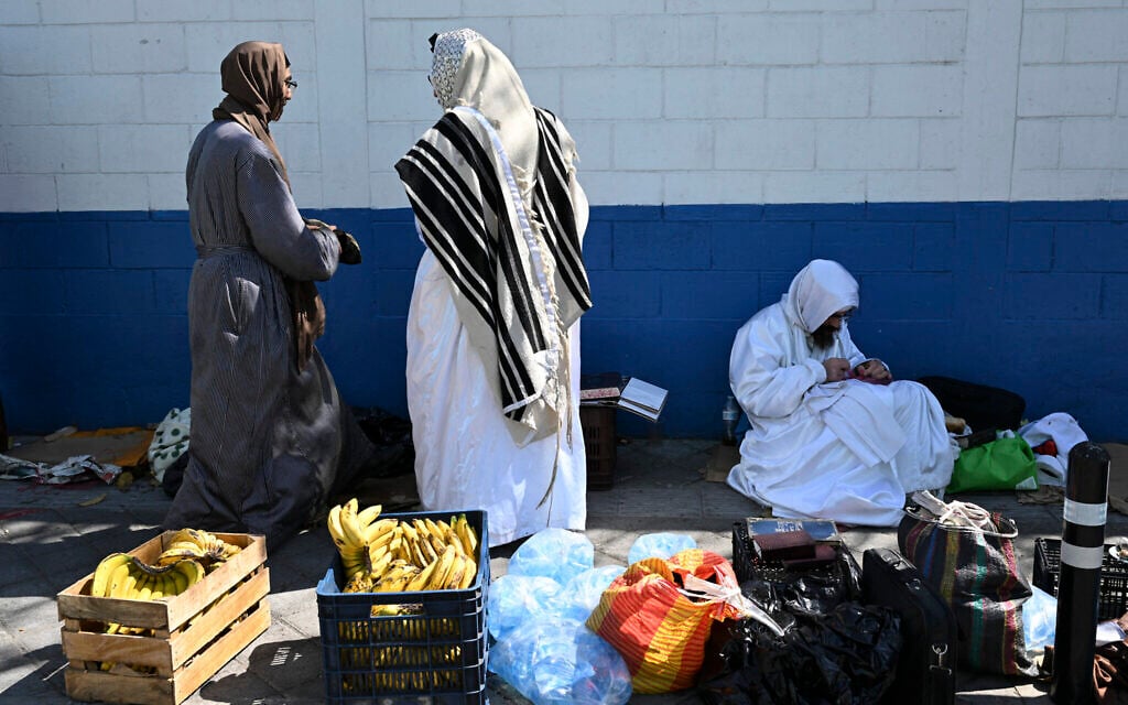 El Salvador extradites members of Jewish cult Lev Tahor accused of child sex abuse
