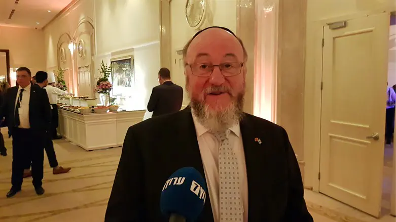 UK Chief Rabbi: ‘Recognition of Palestine only encourages Hamas to reject deal’