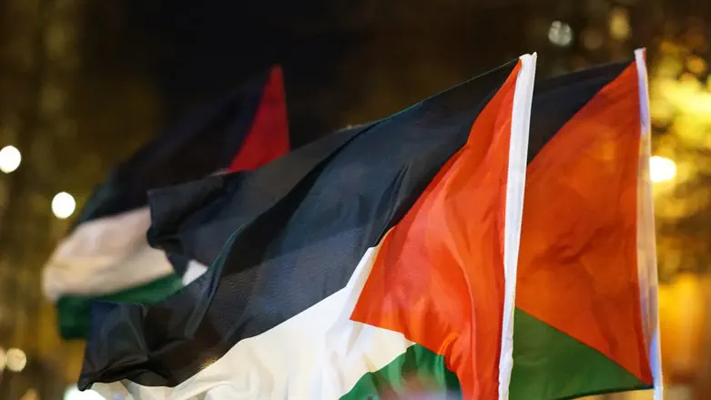 PLO, PA officials face US sanctions for ICC actions, terror support