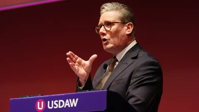 Starmer caves to Hamas’ starvation campaign