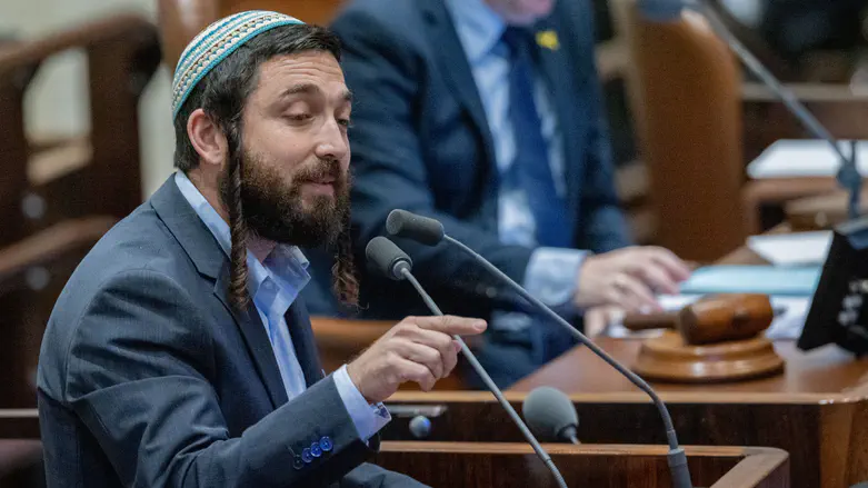 MK Zvi Sukkot receives severe threat letter demanding he vote against government