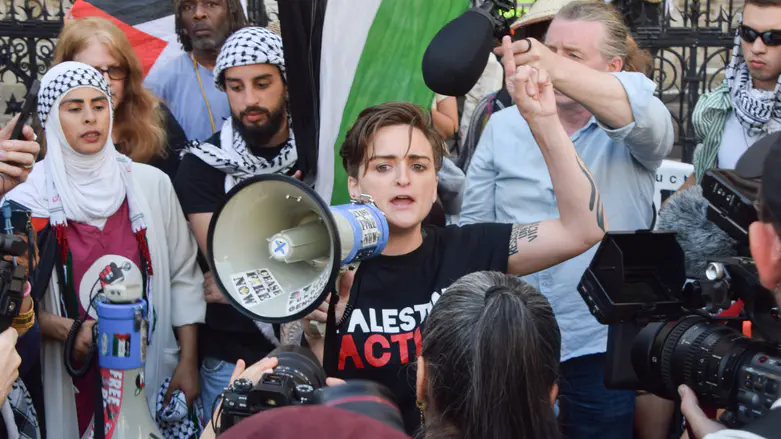 UK police arrest 66 at London protest supporting banned anti-Israel group