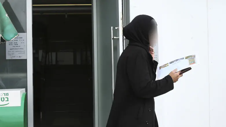 Teacher arrested for spying for Iran