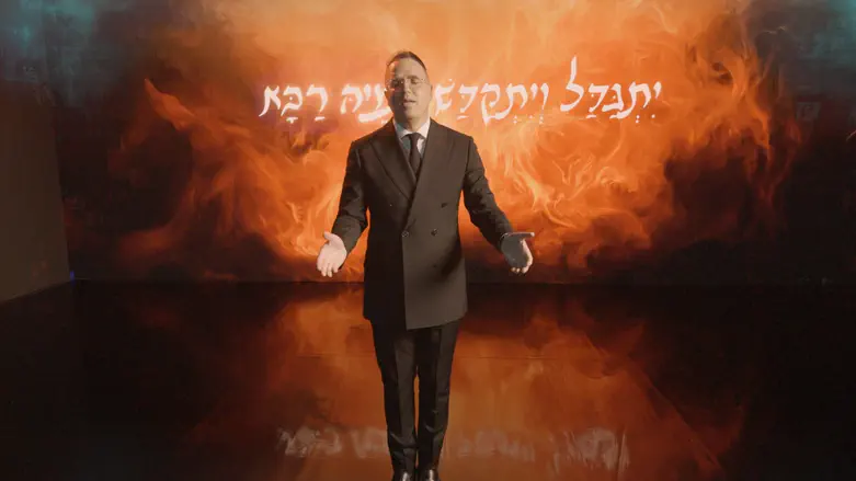 Watch: Yaakov Shwekey and Maccabeats’ new song for the Three Weeks