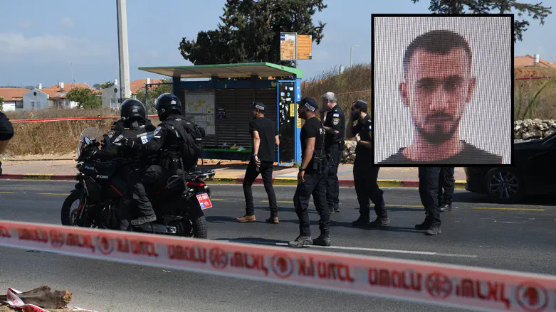 Manhunt continues: Terrorist who rammed into bus stop identified