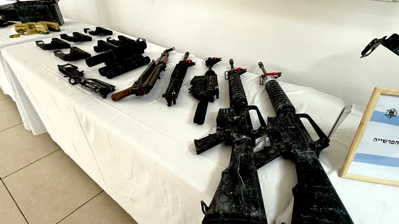 Military weapons trafficking ring exposed: Arms sold to terrorists in Judea and Samaria