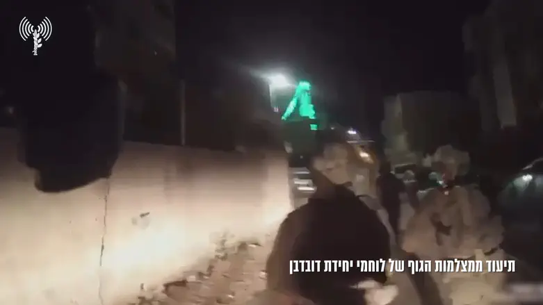 Watch: Duvdevan elite soldiers arrest terrorists who planned to attack