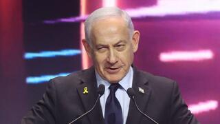 Netanyahu contracts food poisoning, will rest at home for three days, his office says