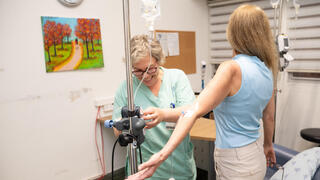 Israel offers groundbreaking Alzheimer’s treatment—but only to the wealthy