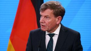 Heading to Israel, German FM warns Berlin would move to recognize Palestinian state
