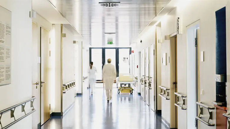 Jewish patient left terrified by anti-Israel signs at UK hospital