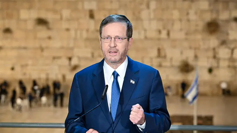 ‘Lives in imminent danger:’ Herzog demands Red Cross provide assistance to hostages