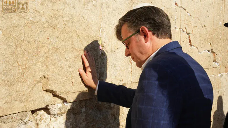 Mike Johnson at the Western Wall: ‘May America always stand with Israel’