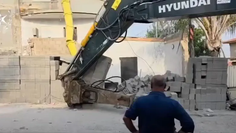 Watch: Illegal wall demolished for the second time