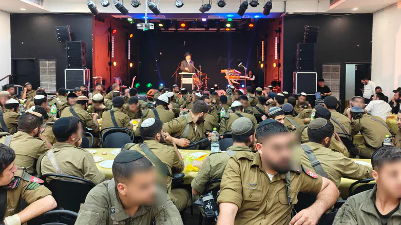 Netzah Yehuda soldiers complete Talmud in honor of fallen comrades