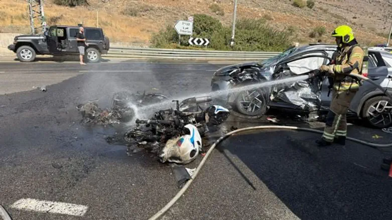 Two reservists killed in motorcycle accident