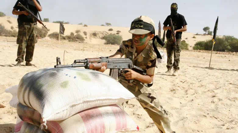 Fatah’s summer camps of Martyrdom