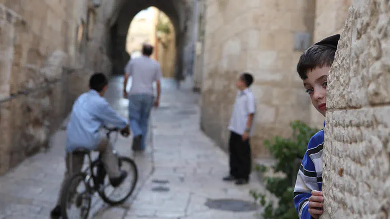 Old City residents complain of ‘nightmare traffic’ every evening
