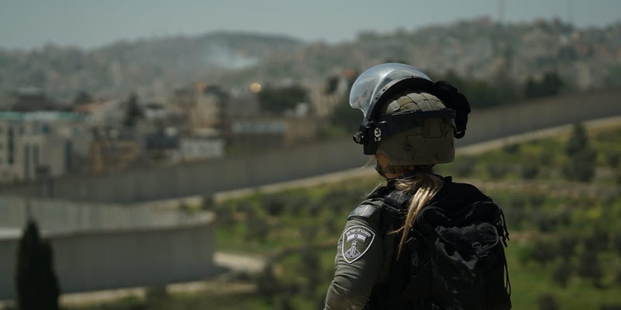 ‘You want more?’ Border police officer indicted for assaulting journalist