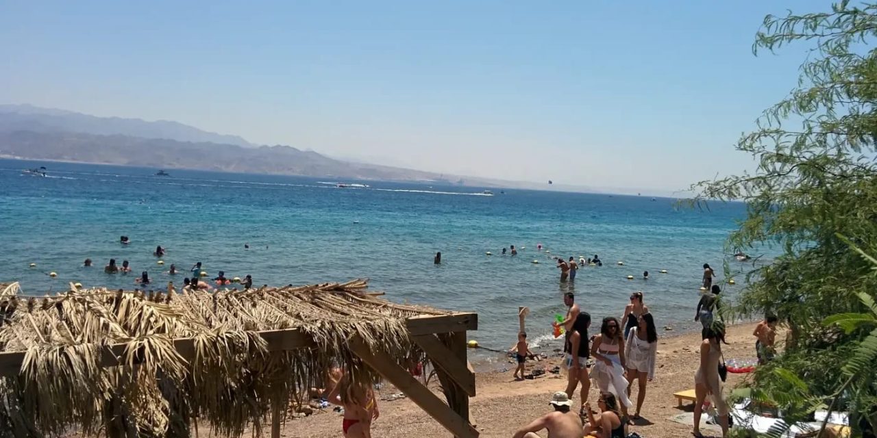 One dead, two in hospitalized in serious condition following extreme heat in Eilat, Beersheba