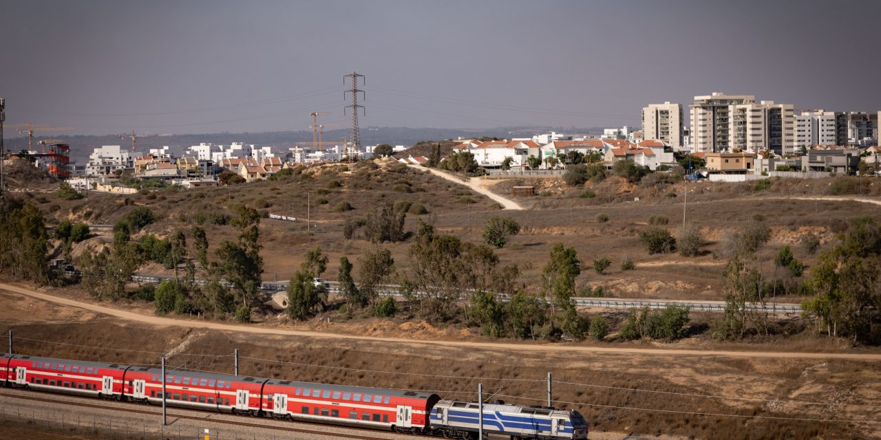 Damage to electrical infrastructure in Tel Aviv area disrupts train traffic