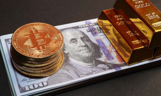 Bitcoin Tracks Tech Stocks, Diverging Sharply from Gold