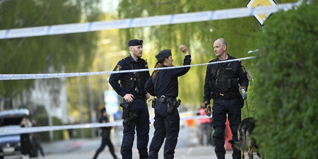Shots fired near Swedish mosque west of Stockholm, at least one injured