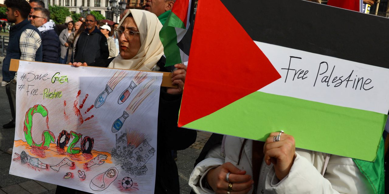 Jews commemorating hostages splattered with red paint in Frankfurt