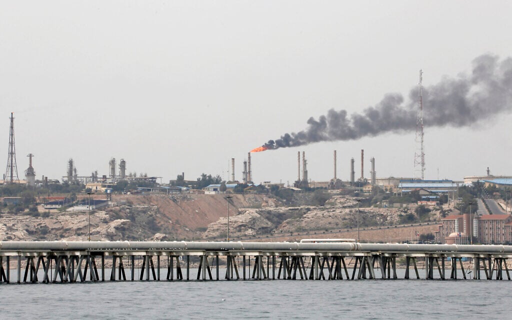 US and UK each impose fresh sanctions on Iran, with focus on Iranian oil exports
