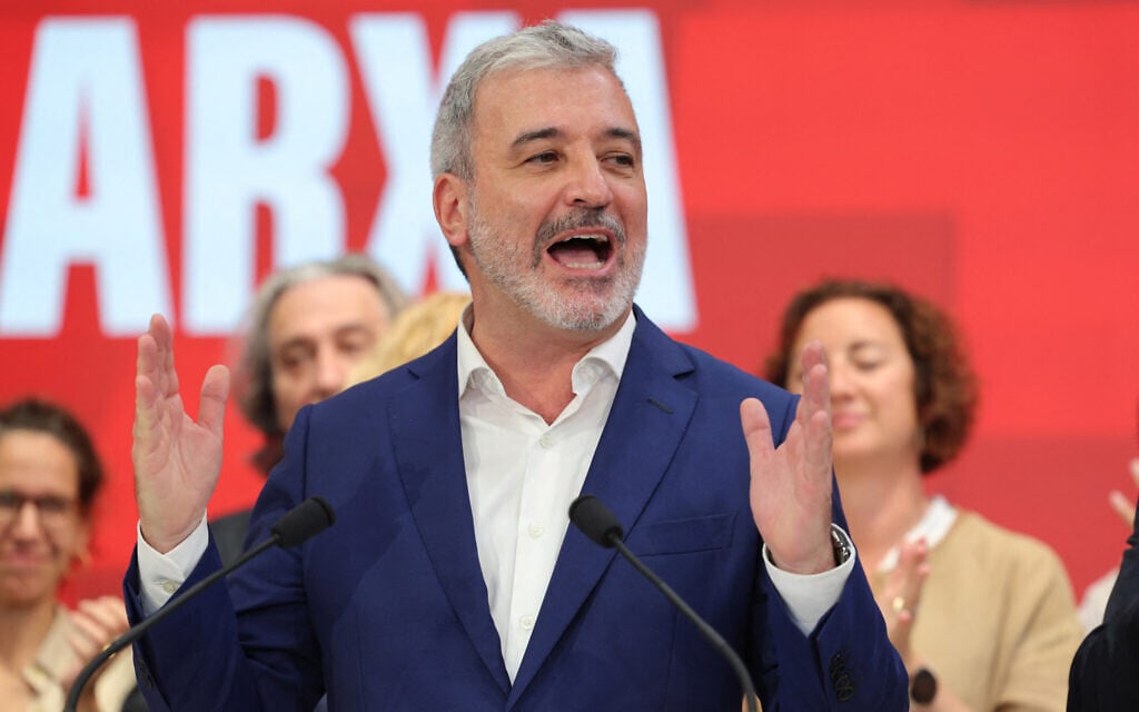 After cutting ties with Israel, Barcelona mayor barred from entering country