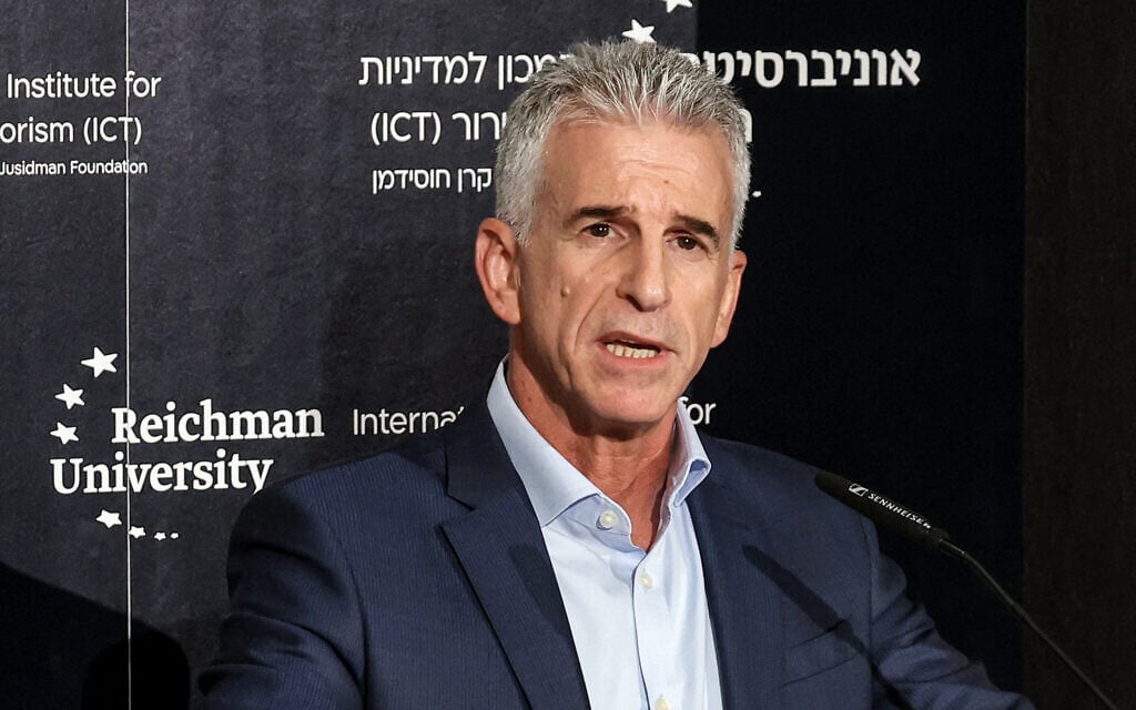Mossad chief meets Qatari leader in Doha as Israel shuts door on partial hostage deal