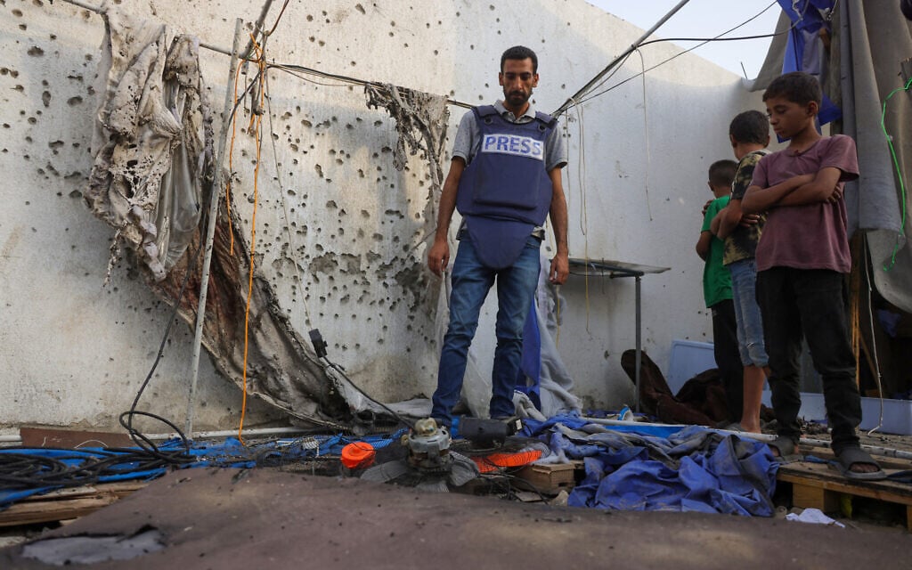 28 countries, including UK and Canada, call on Israel to let journalists into Gaza