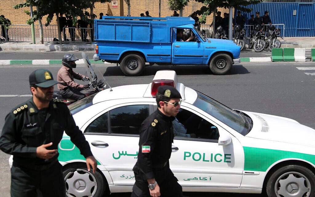Jihadist gunmen kill Iranian police officer in shootout in volatile southeast province