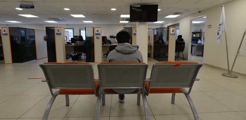 Unemployment recovers from Iran war