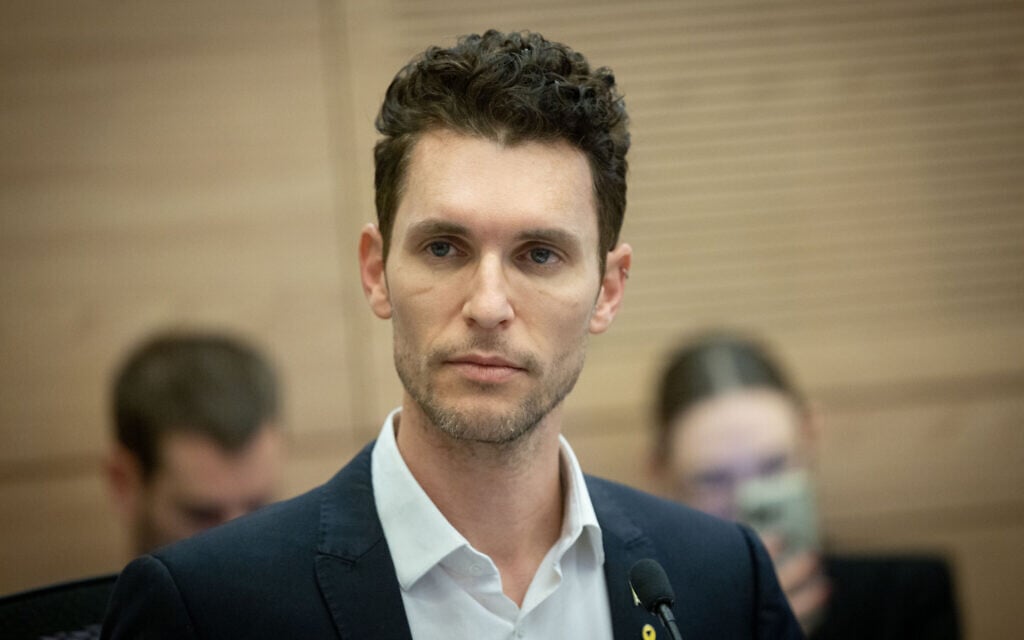 MK Idan Roll, former deputy foreign minister, quits Knesset and leaves politics